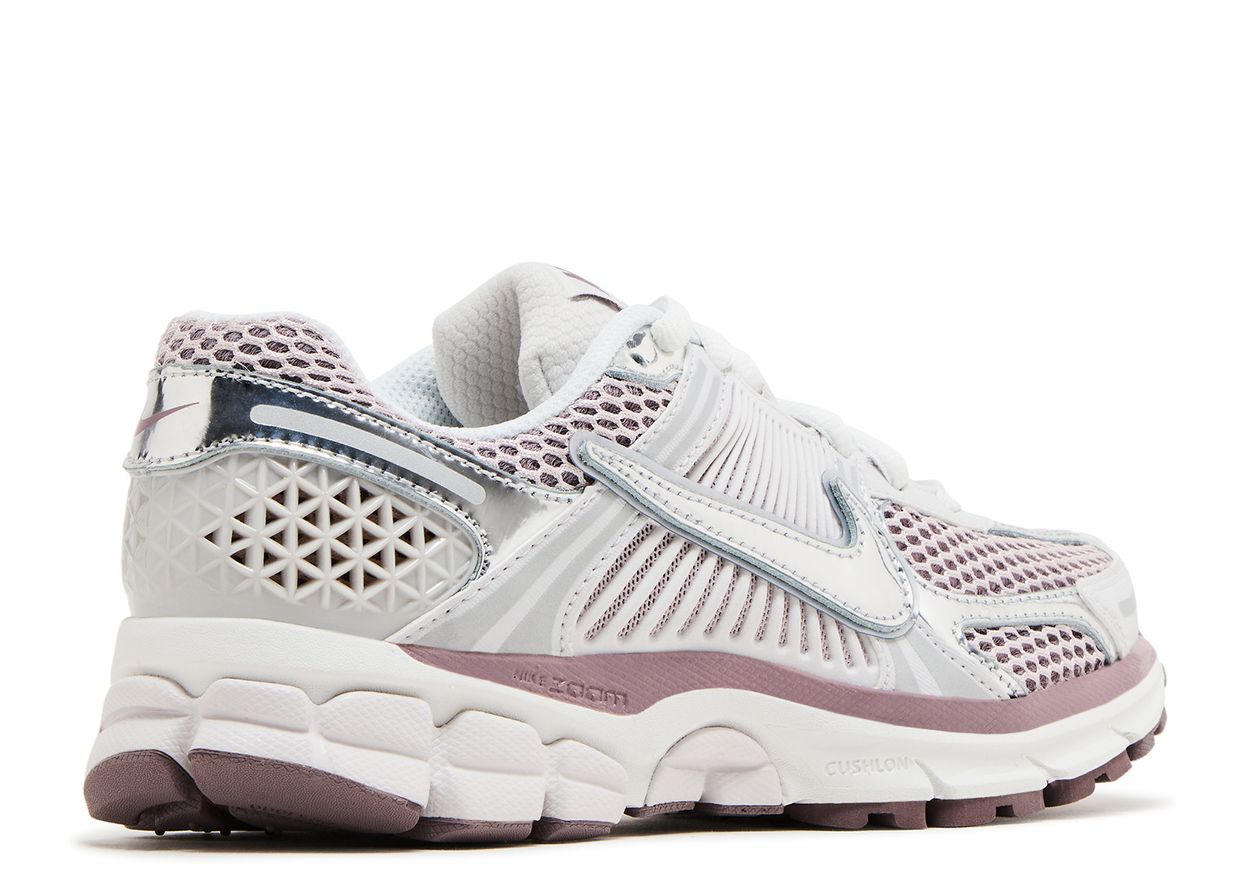 Nike Air Zoom Vomero 5 "Chrome Platinum Violet"