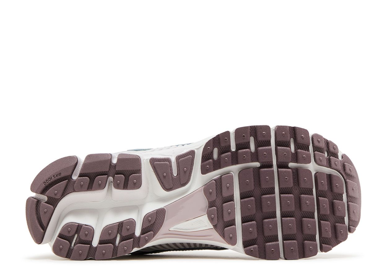 Nike Air Zoom Vomero 5 "Chrome Platinum Violet"