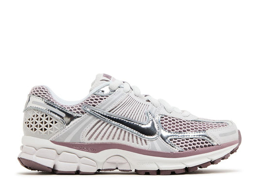 Nike Air Zoom Vomero 5 "Chrome Platinum Violet"