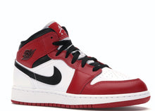 Load image into Gallery viewer, Air Jordan 1 Mid &quot;Chicago Heel&quot;

