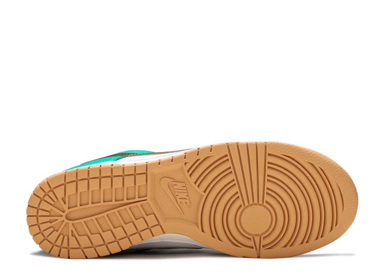 Nike Dunk Low SE 'Free.99 White'