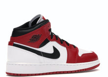 Load image into Gallery viewer, Air Jordan 1 Mid &quot;Chicago Heel&quot;
