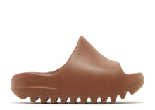 Load image into Gallery viewer, Yeezy Slides Kids &#39;Flax&#39;
